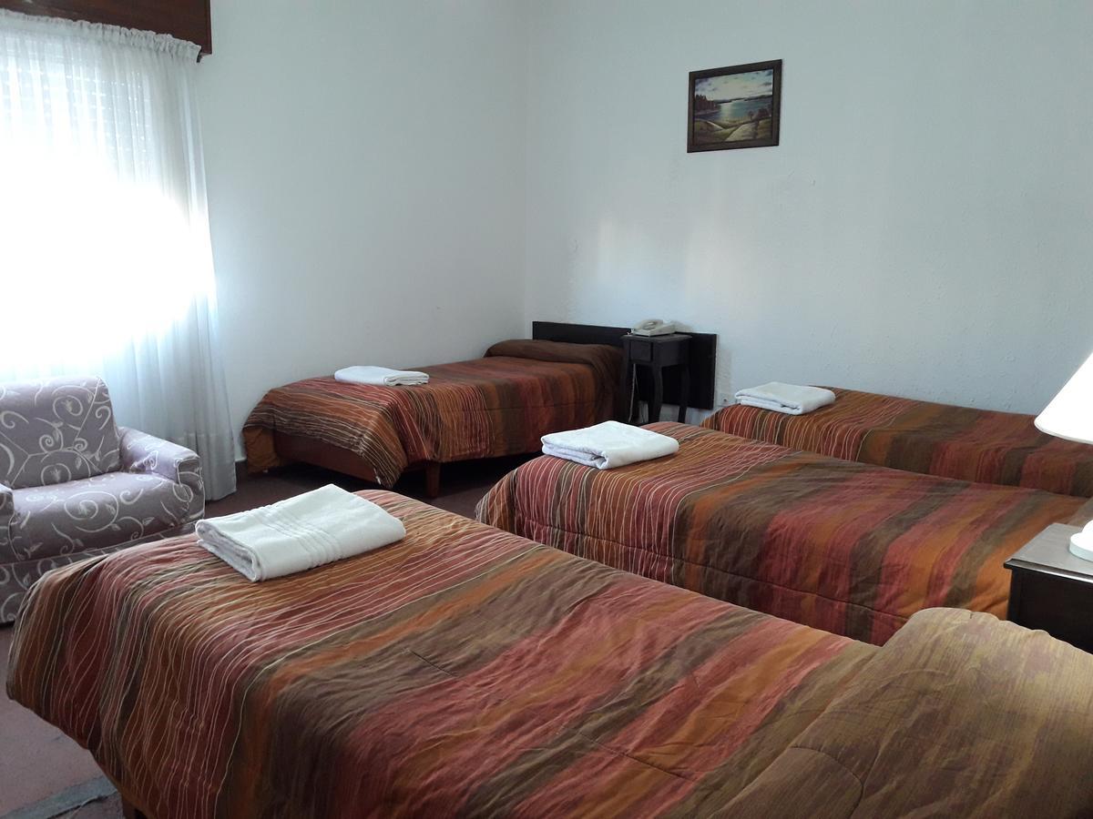 Iberia Hotel Olascoaga เนวเก็น ภายนอก รูปภาพ